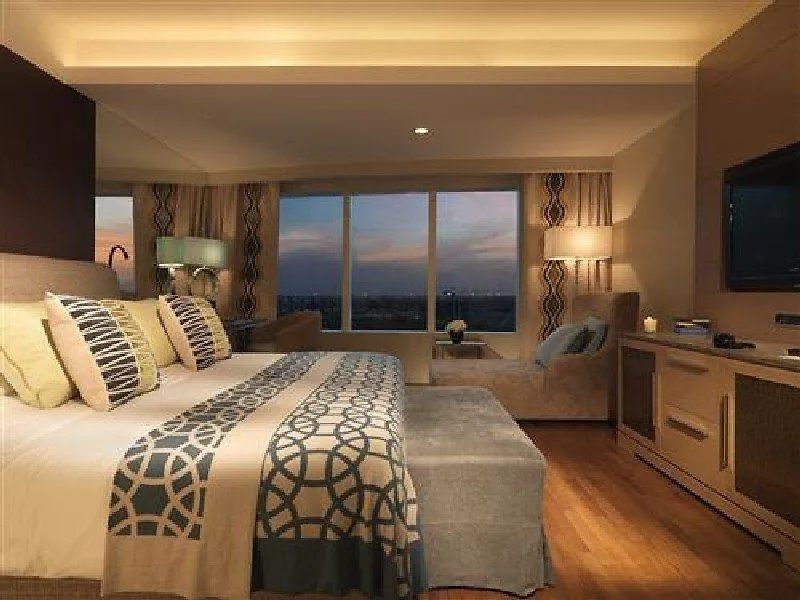 Millennium Al Rawdah Hotel Abu Dhabi 5*,