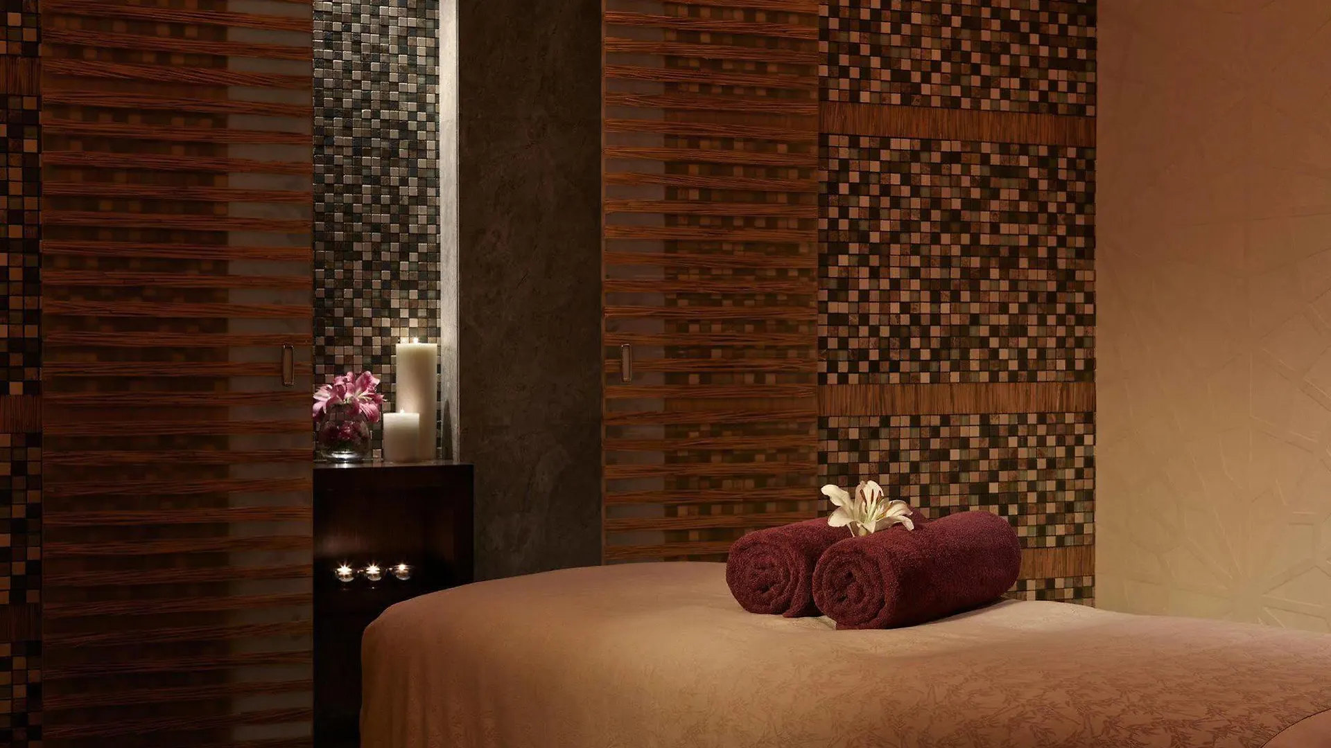 Millennium Al Rawdah Hotel Abu Dhabi 5*,